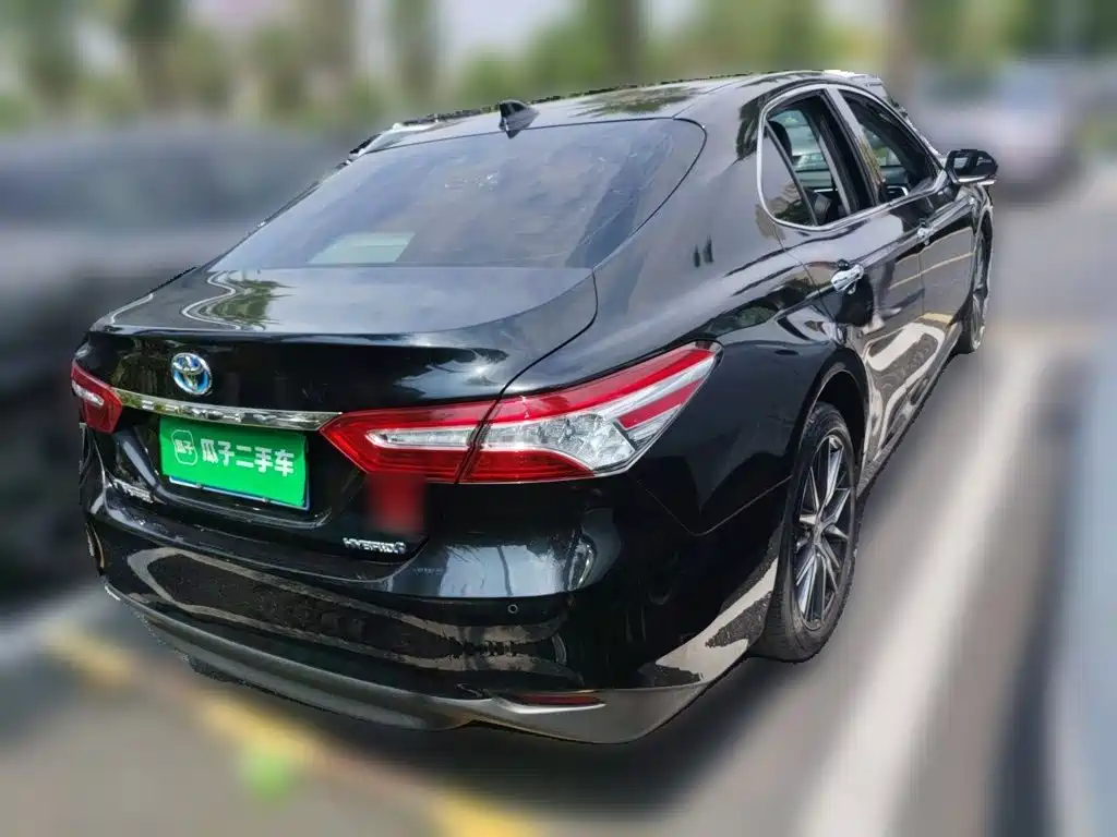 Toyota Camry — миниатюра 6