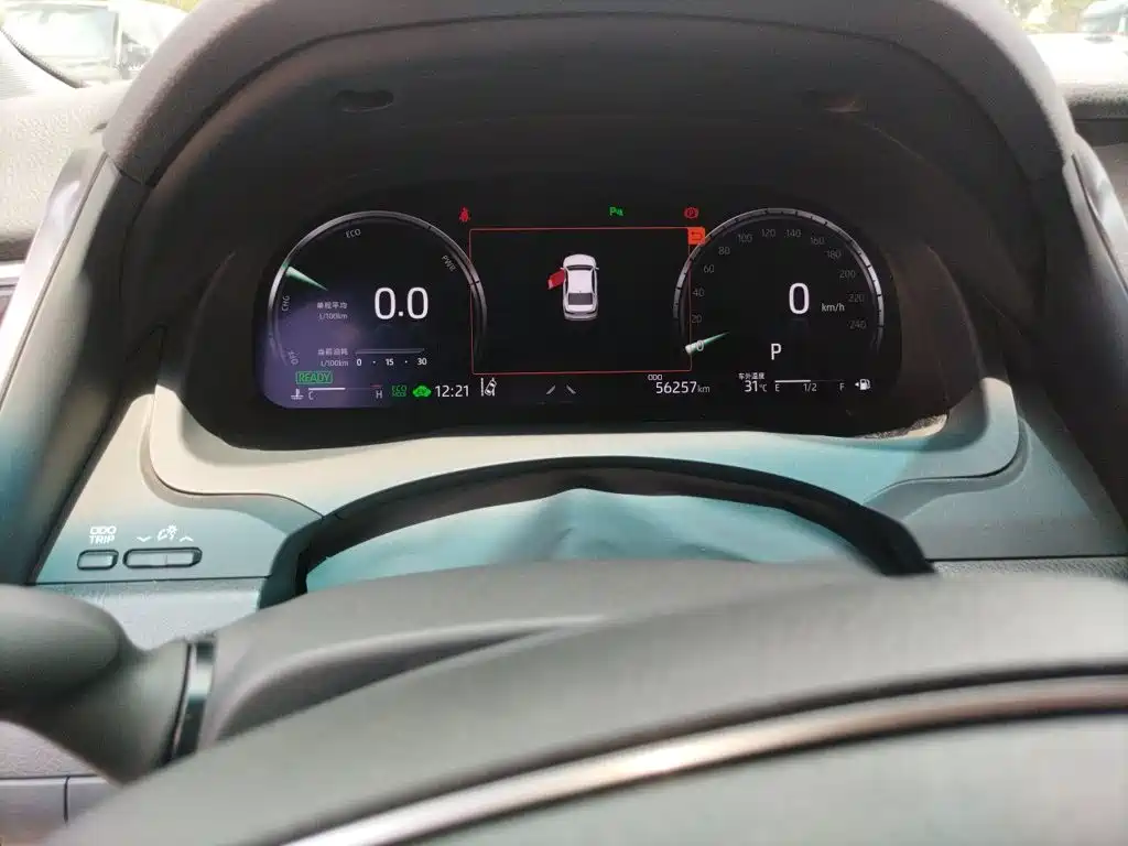 Toyota Camry — миниатюра 12