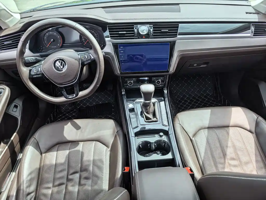 Volkswagen Phideon — миниатюра 9