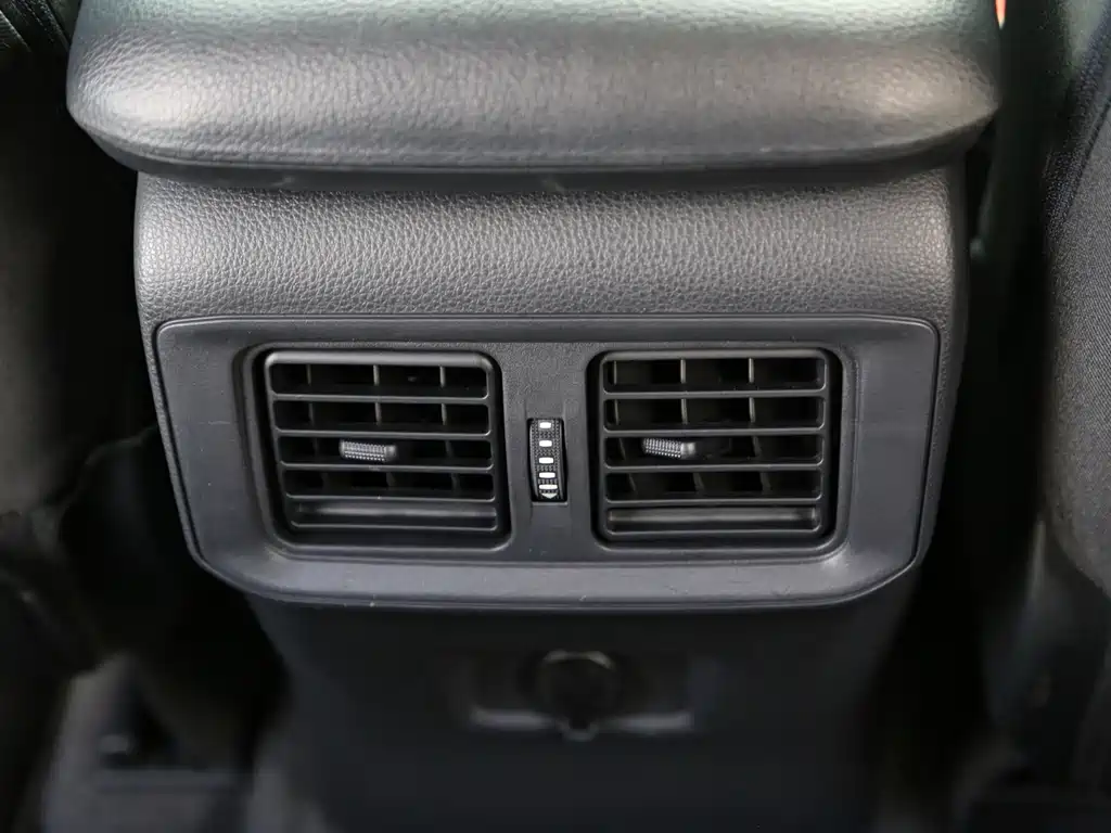 Toyota RAV4 — миниатюра 16