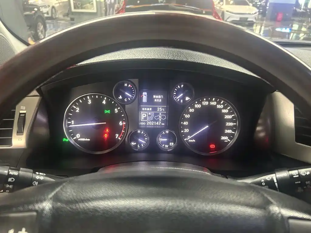 Lexus LX — миниатюра 20