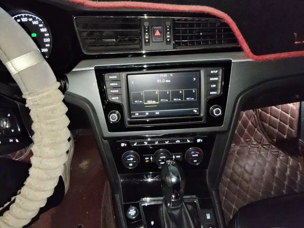 Volkswagen Lamando — миниатюра 14