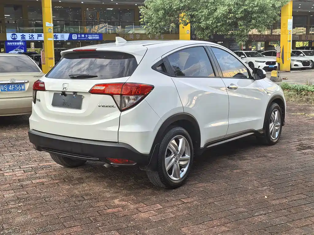 Honda Vezel — миниатюра 6