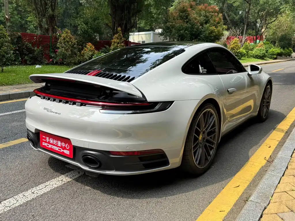 Porsche 911 2020 Carrera 3.0T