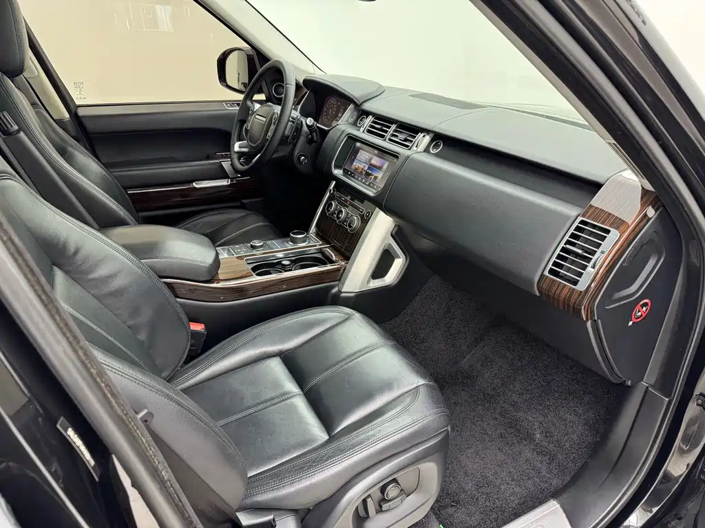 Land Rover Range Rover — миниатюра 12