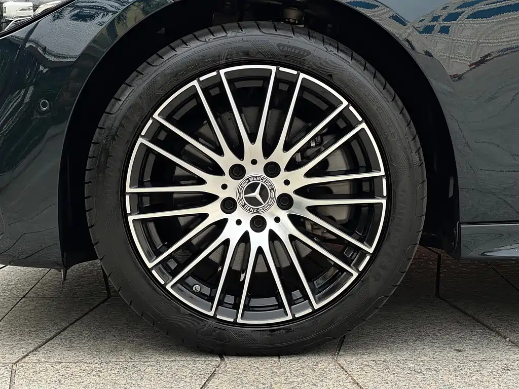 Mercedes-Benz C-Class — миниатюра 8