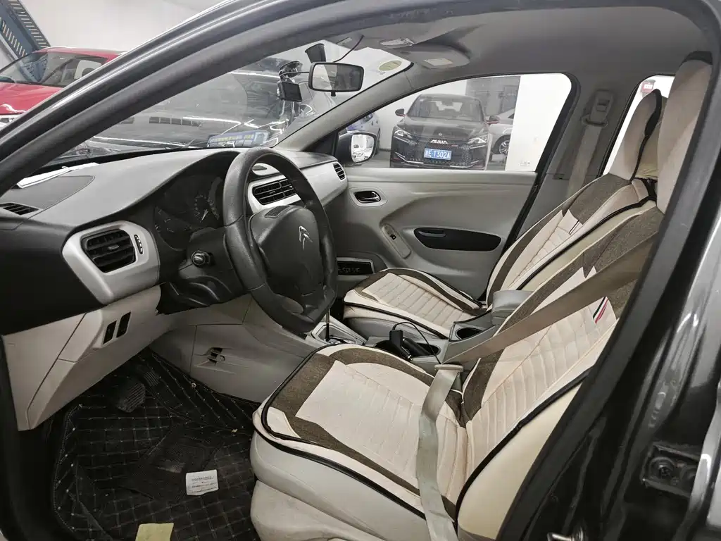 Citroen Elysee — миниатюра 10