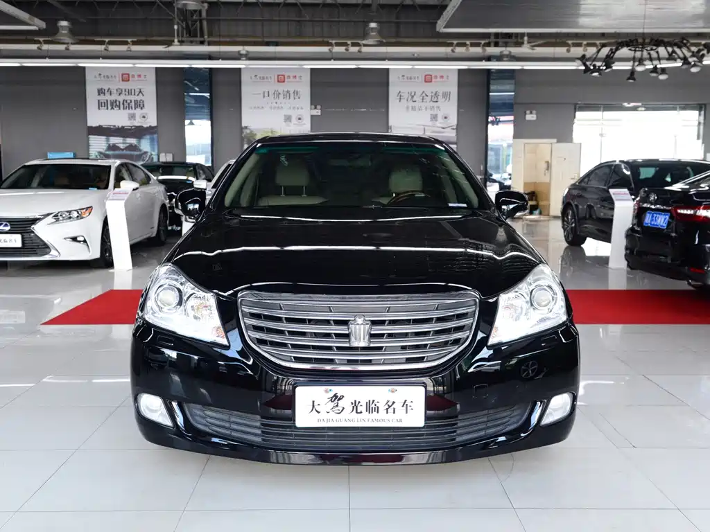 Toyota Crown — миниатюра 2