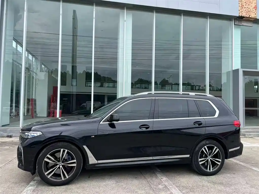 BMW X7 2022 xDrive40i Premium M Sport