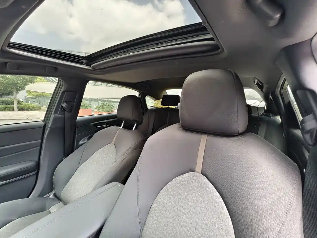 Toyota Avalon — миниатюра 12