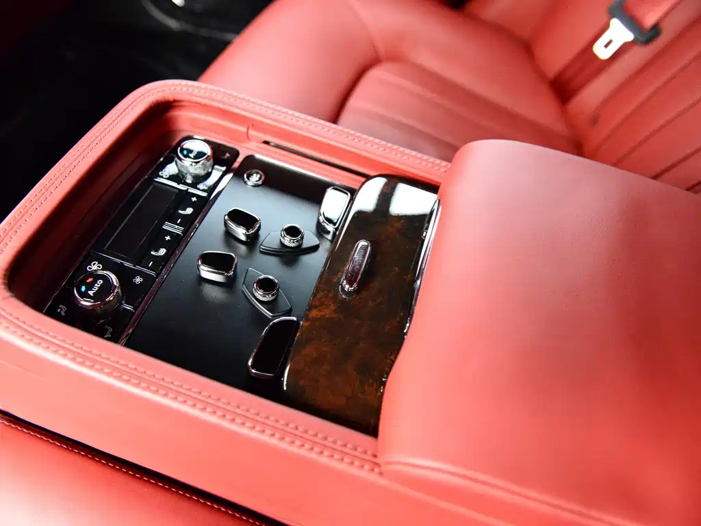 Bentley Mulsanne — миниатюра 23