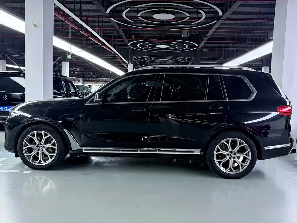 BMW X7 — миниатюра 7
