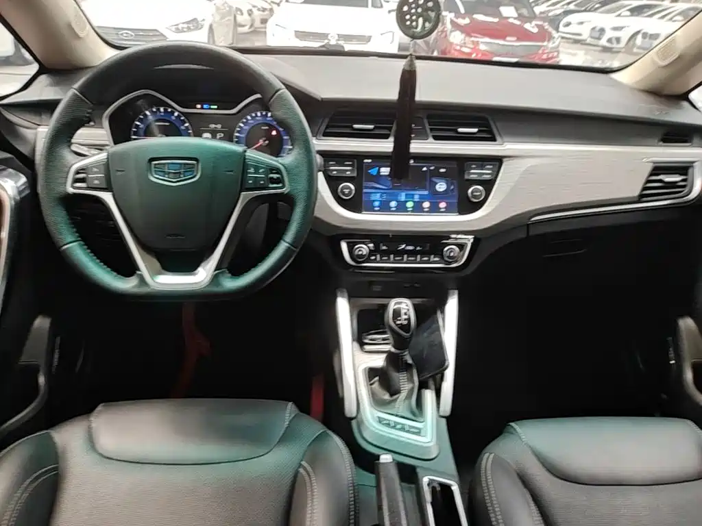 Geely Vision X3 — миниатюра 10