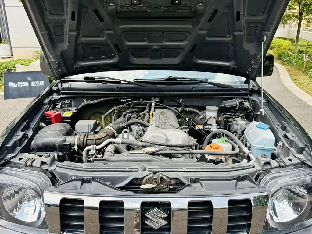 Suzuki Jimny — миниатюра 14