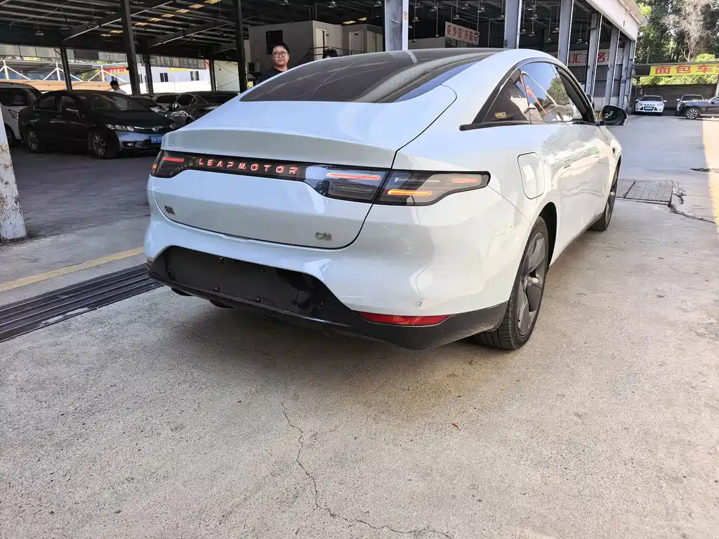 Leapmotor Leapmotor C01 — миниатюра 11