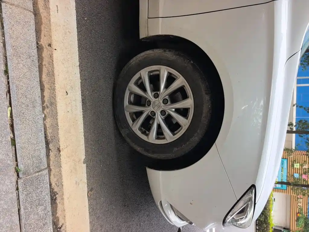 Roewe i5 — миниатюра 24