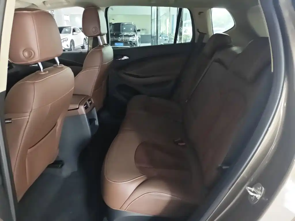 Buick Envision Plus — миниатюра 17