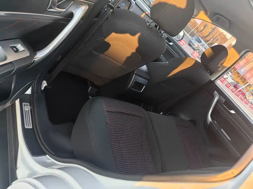 Haval M6 — миниатюра 5