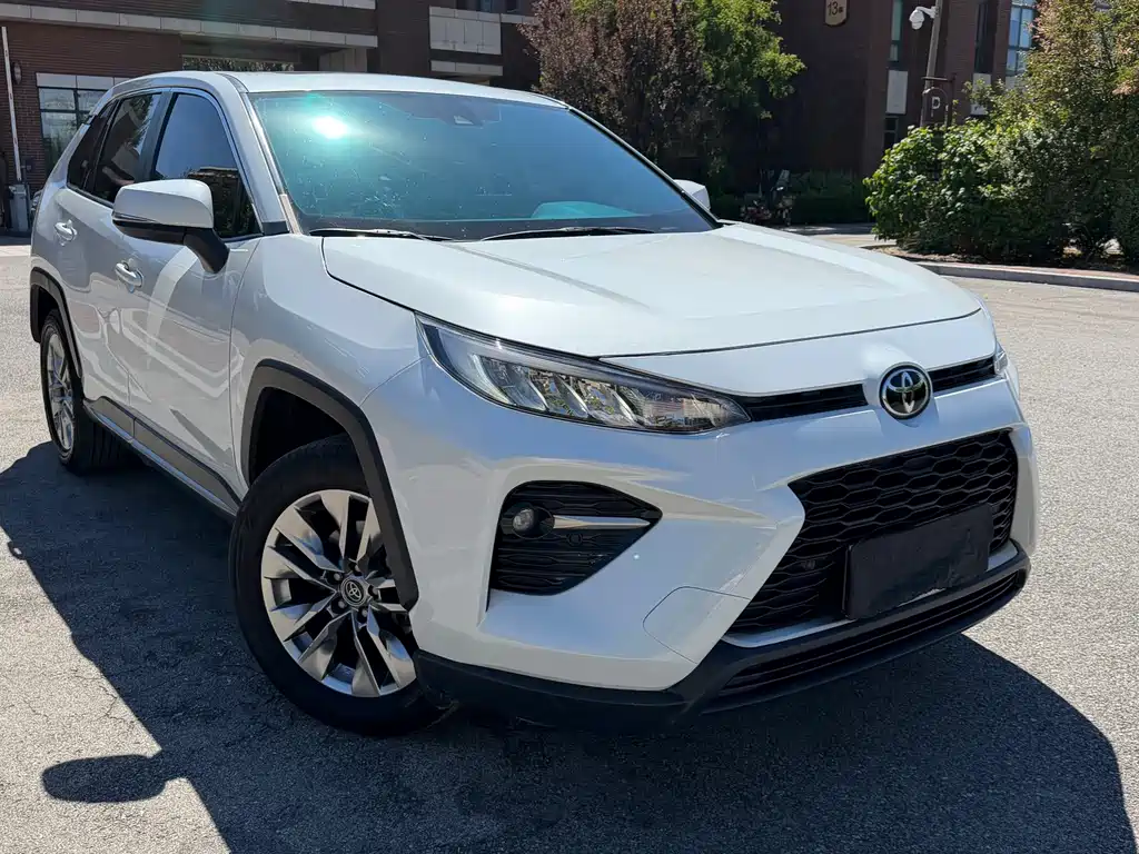 Toyota Wildlander — миниатюра 3