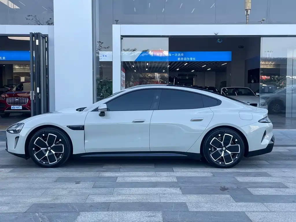 XIAOMI CAR XIAOMI SU7