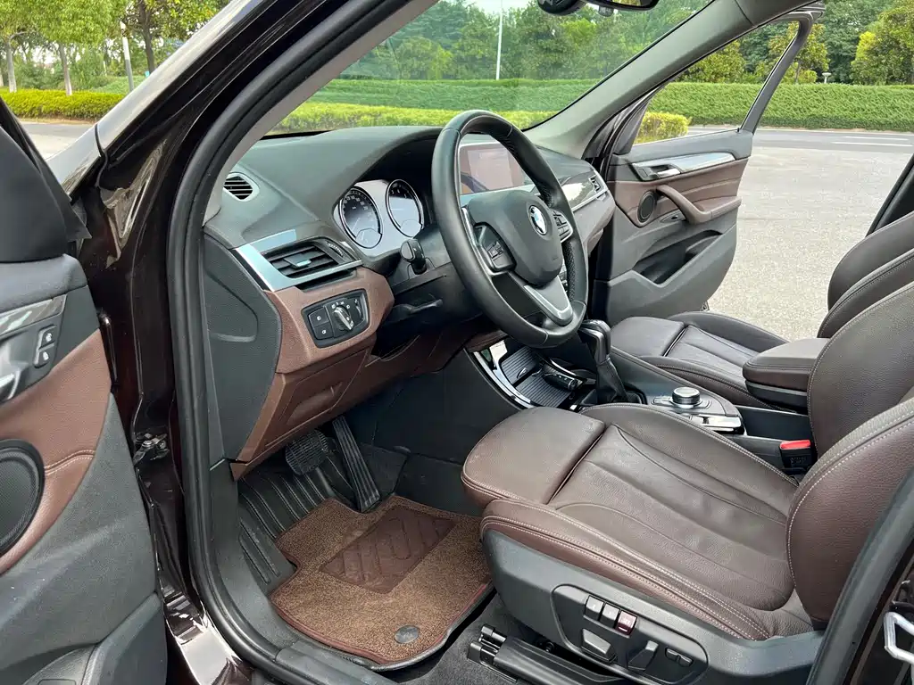 BMW X1 — миниатюра 10