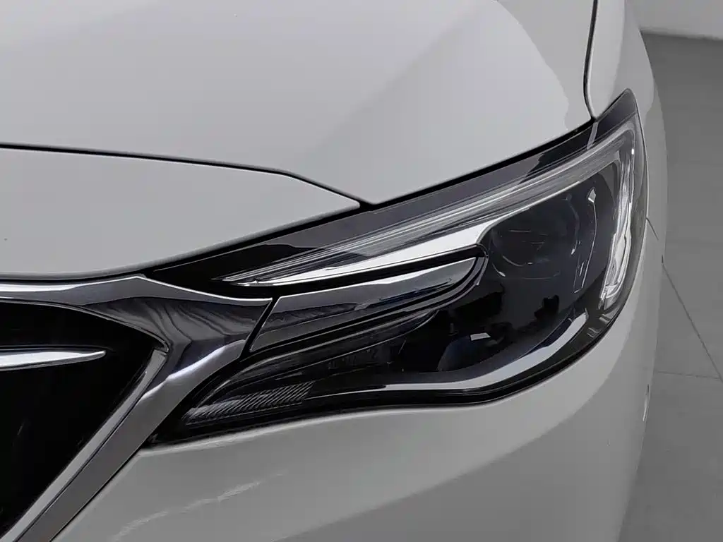 Buick Excelle — миниатюра 7