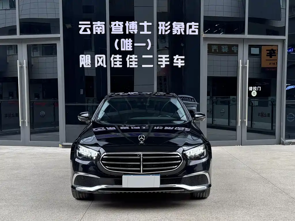 Mercedes-Benz E-Class — миниатюра 2