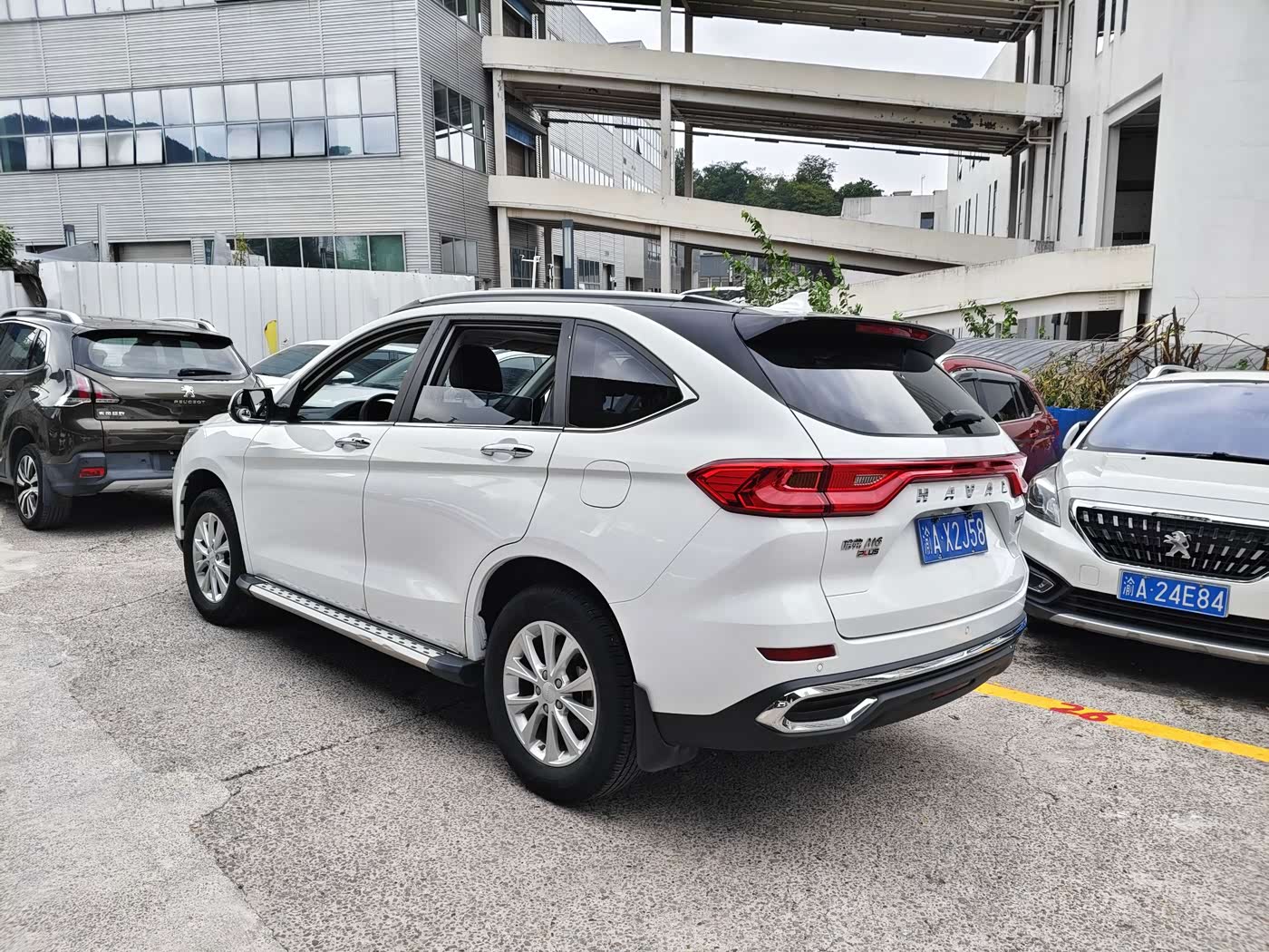 Haval Haval M6 1.5 л 2022 г. Белый, пробег 34000 км