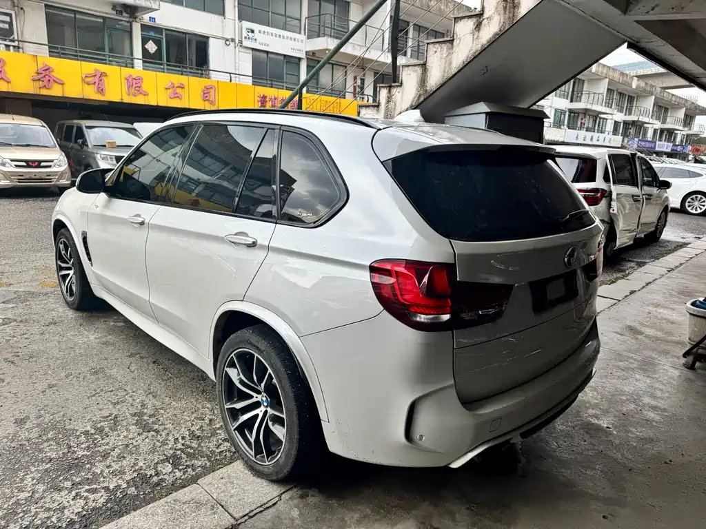 BMW X5 M