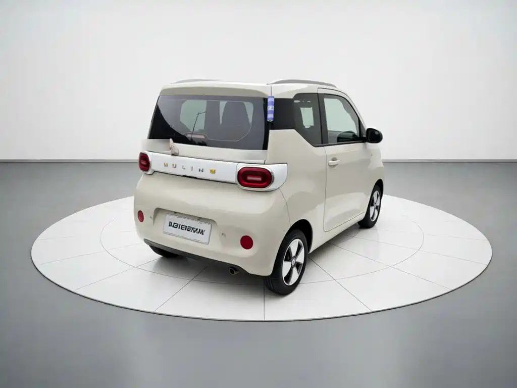 Wuling MINIEV — миниатюра 4