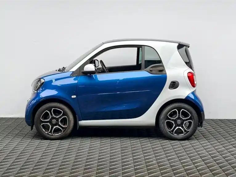 smart Smart Fortwo — миниатюра 4