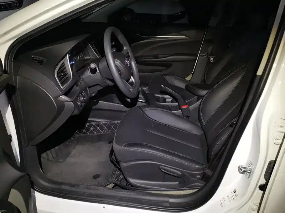 Buick Excelle — миниатюра 9