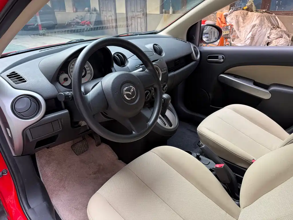 Mazda 2 — миниатюра 12