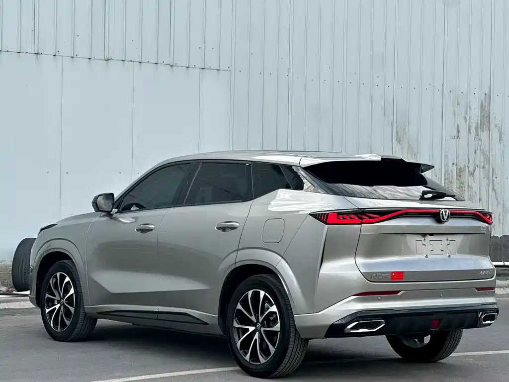 Changan UNI-Z New Energy — миниатюра 9