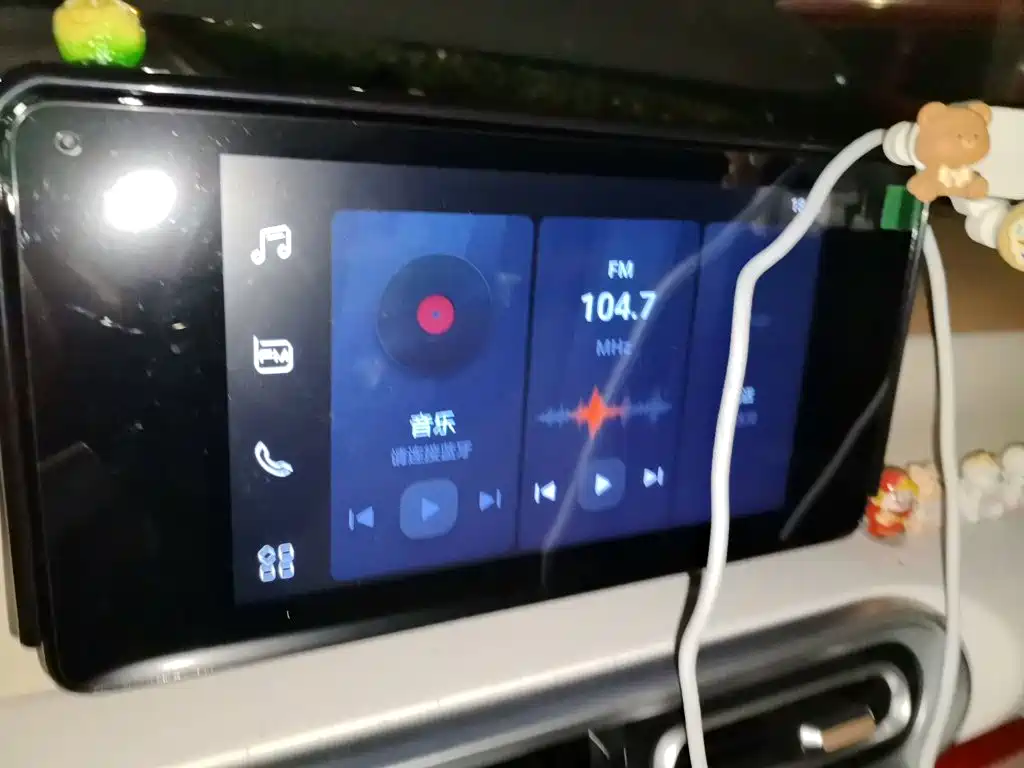 Wuling MINIEV — миниатюра 20
