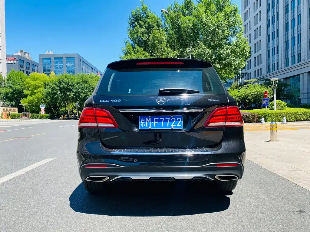 Mercedes-Benz GLE (Import) — миниатюра 8