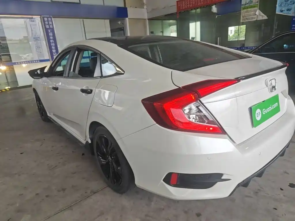Honda Civic — миниатюра 5