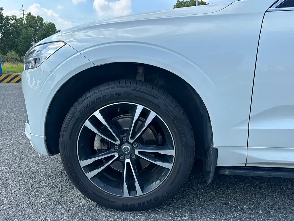 Volvo XC60 — миниатюра 8