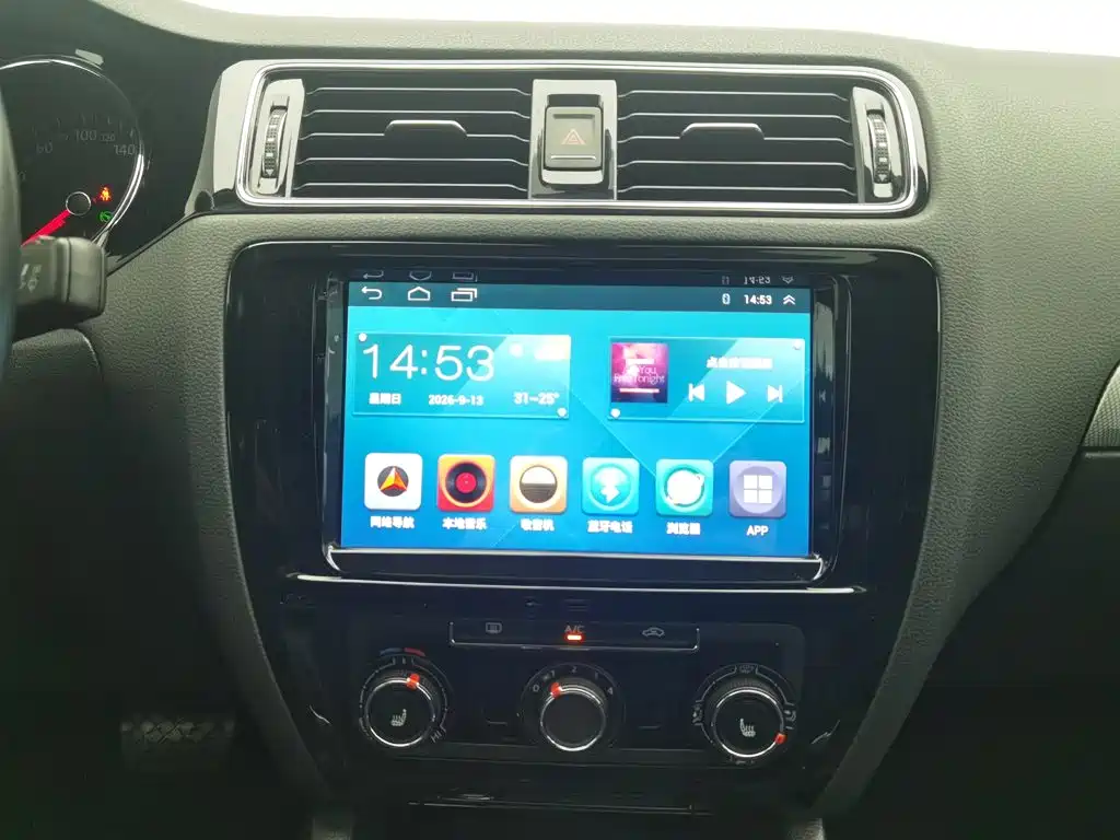 Volkswagen Sagitar — миниатюра 12