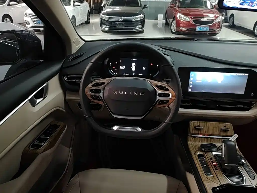Wuling Victory — миниатюра 11