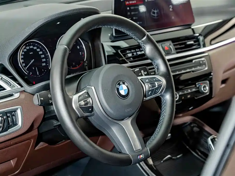 BMW X1 — миниатюра 10