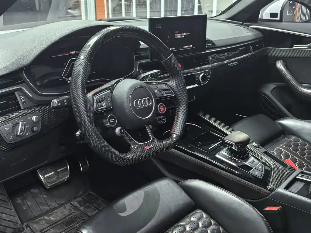 Audi RS 4 — миниатюра 5