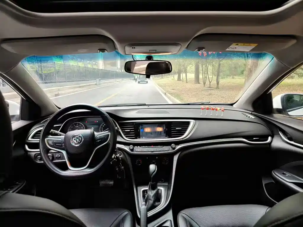 Buick Excelle — миниатюра 5