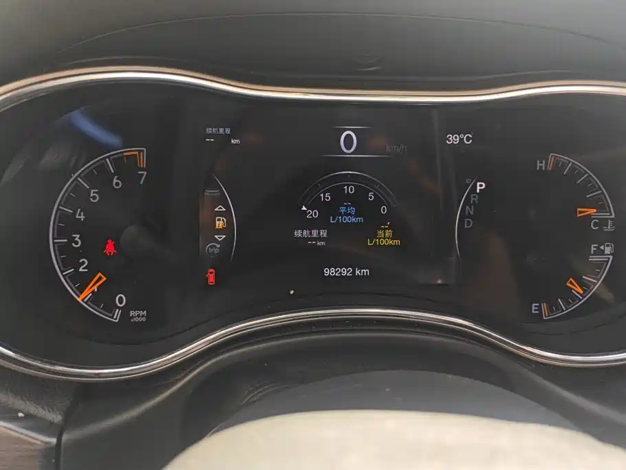 Jeep Grand Cherokee (Import) — миниатюра 14