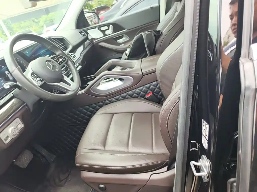 Mercedes-Benz GLE (Import) — миниатюра 20