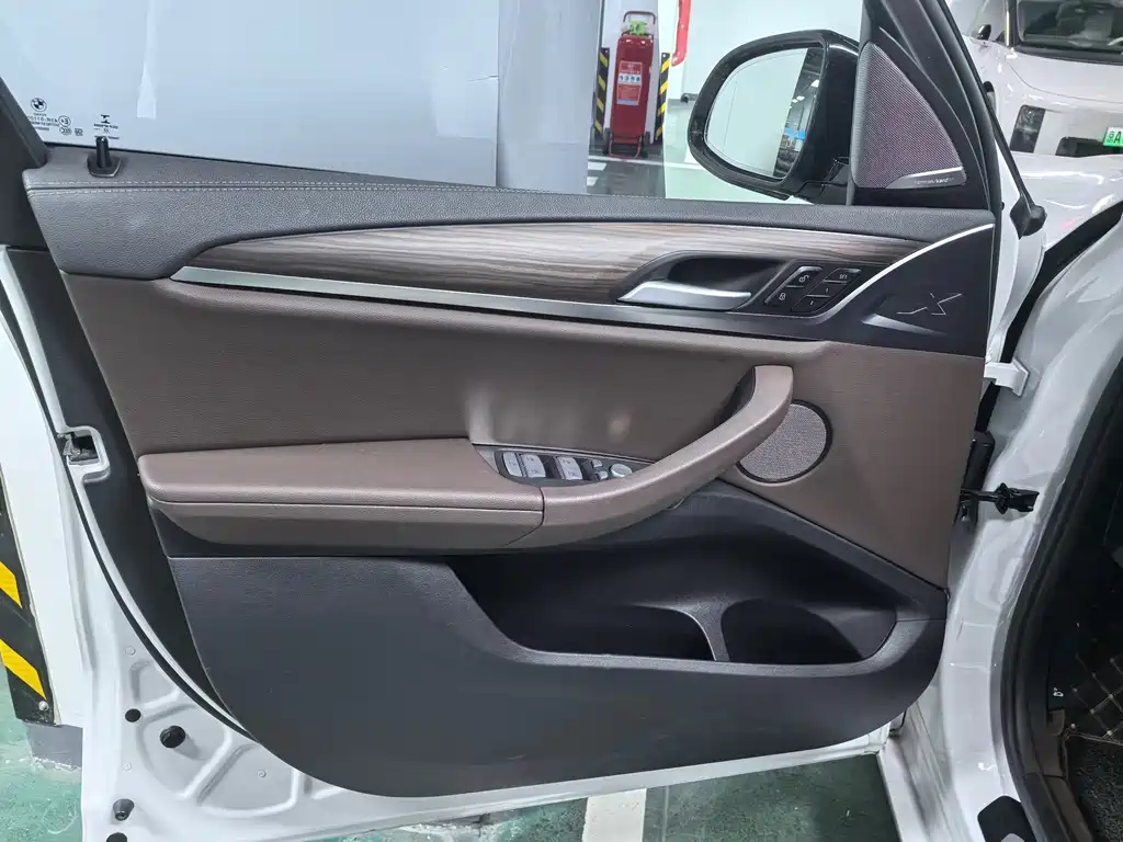 BMW X3 — миниатюра 4