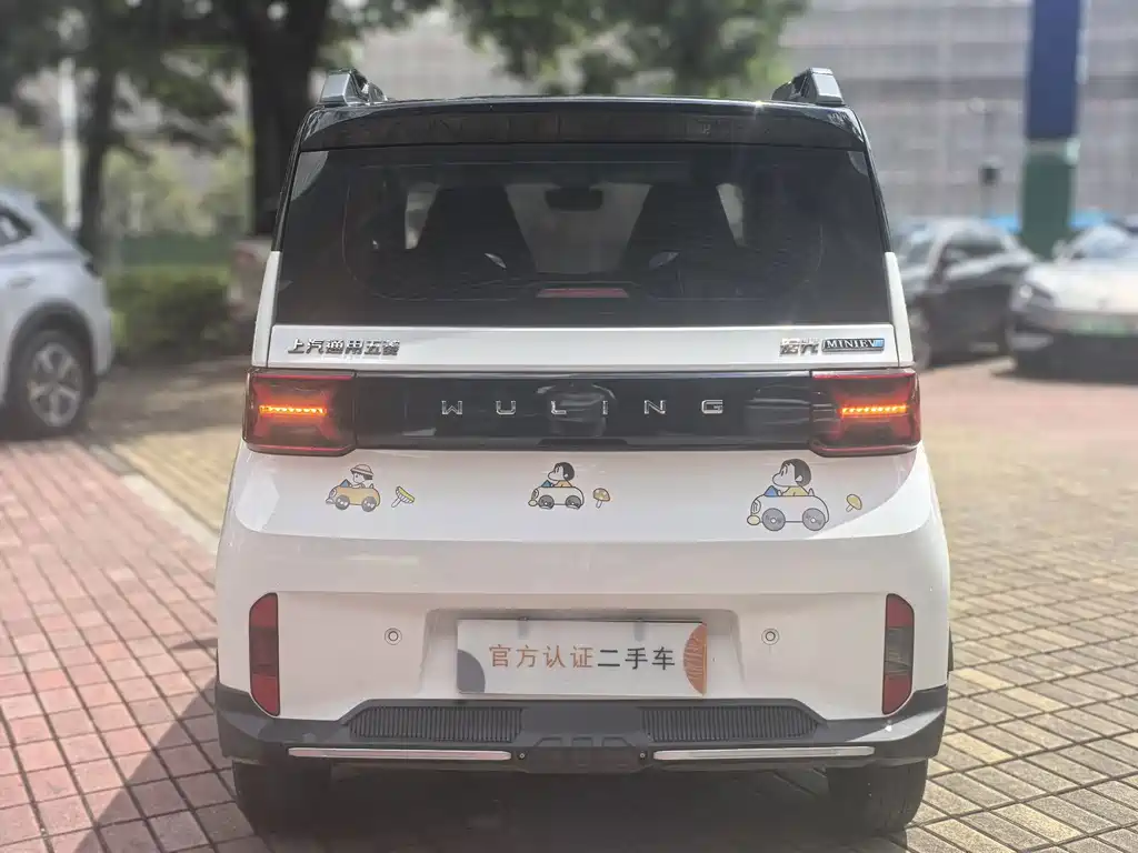 Wuling MINIEV — миниатюра 8