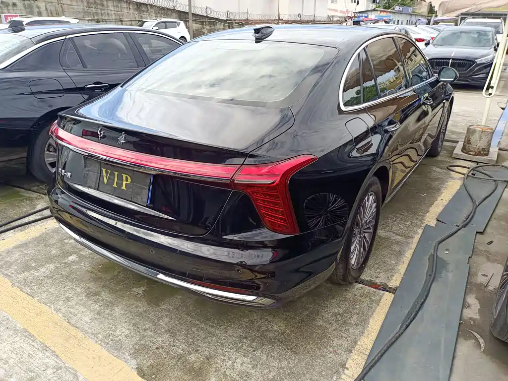 Hongqi Hongqi H5 — миниатюра 14