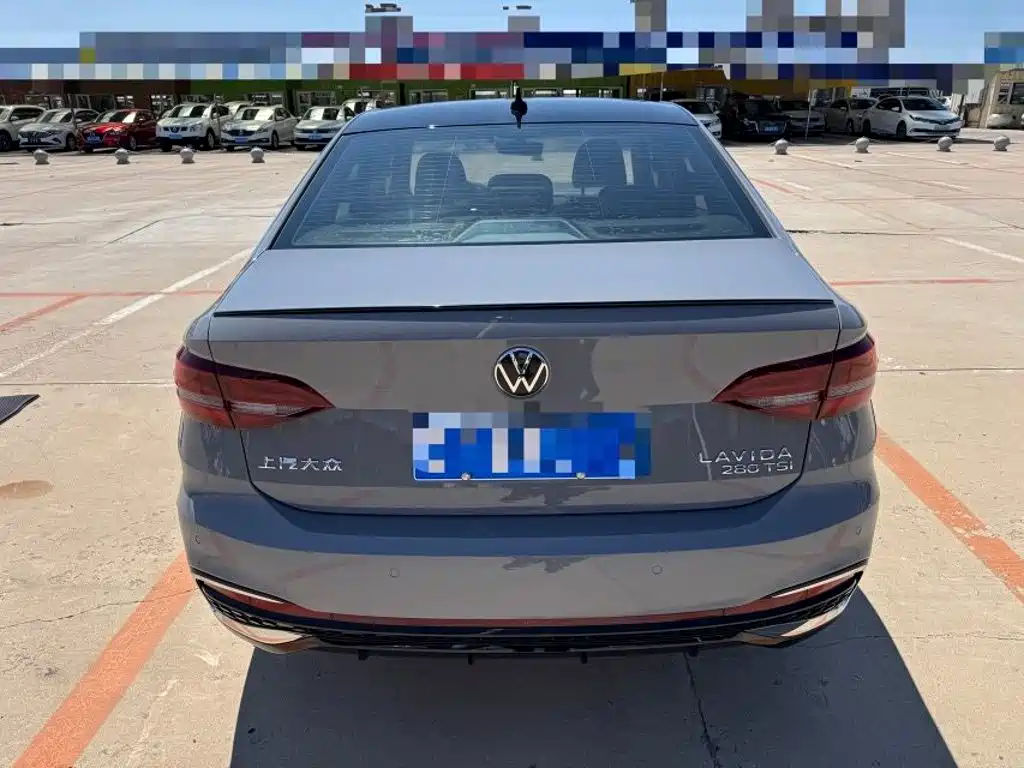 Volkswagen Lavida — миниатюра 7