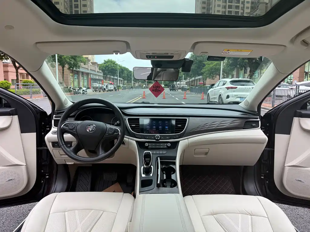 Buick LaCrosse — миниатюра 7